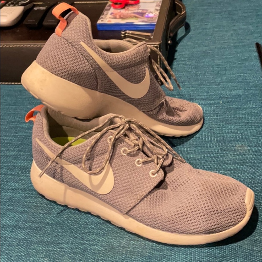 Nike Roshe 7.5